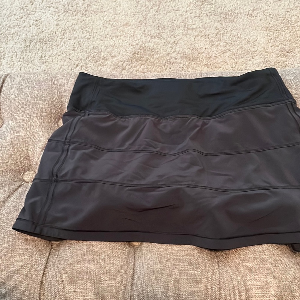 Lululemon tennis skort for sale. Size 6 . Like new. Only wore twice!